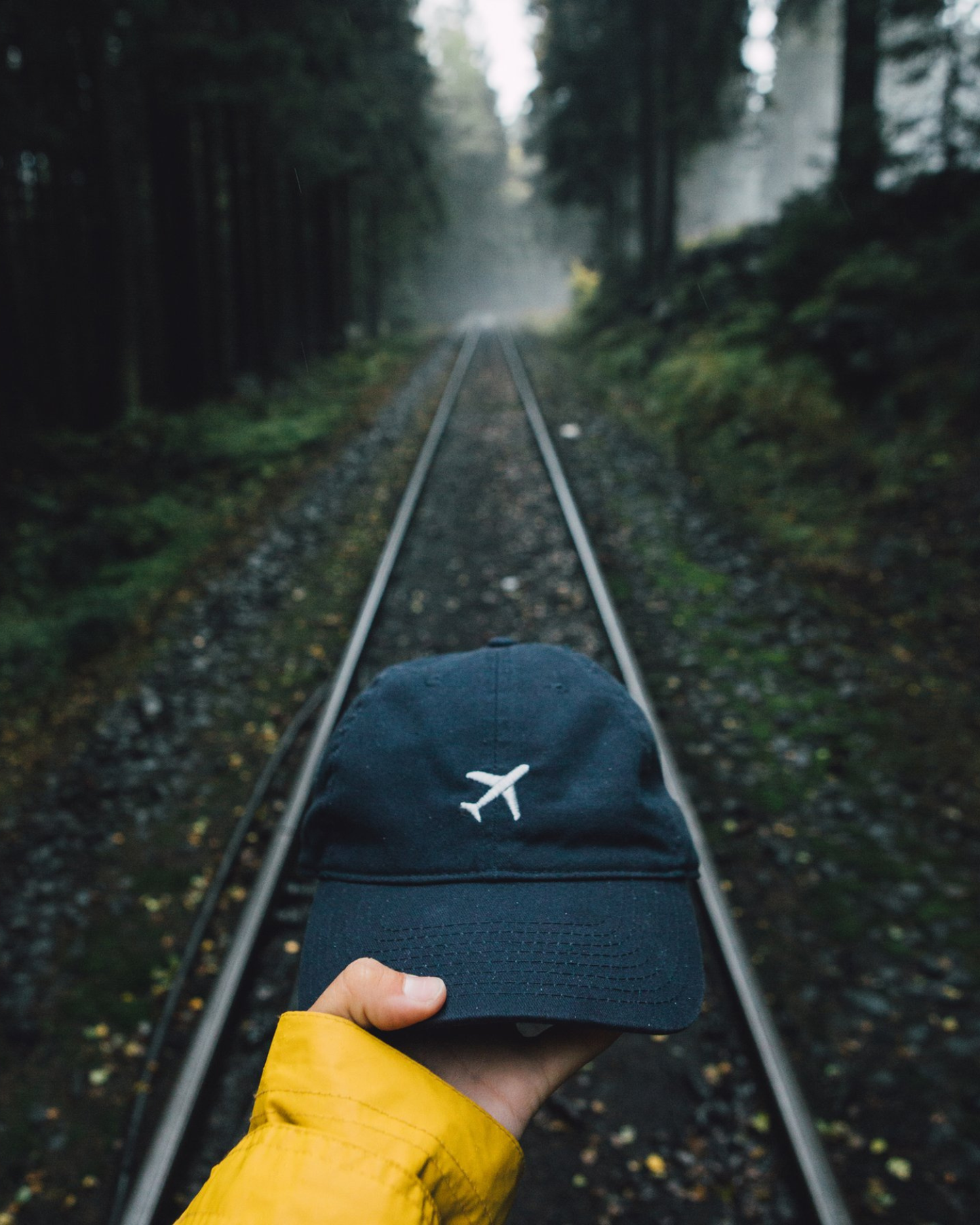 Black Plane Cap